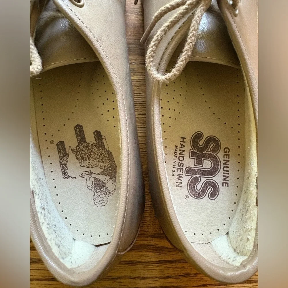 SAS size 9 Narrow Siesta Lace-up Loafer